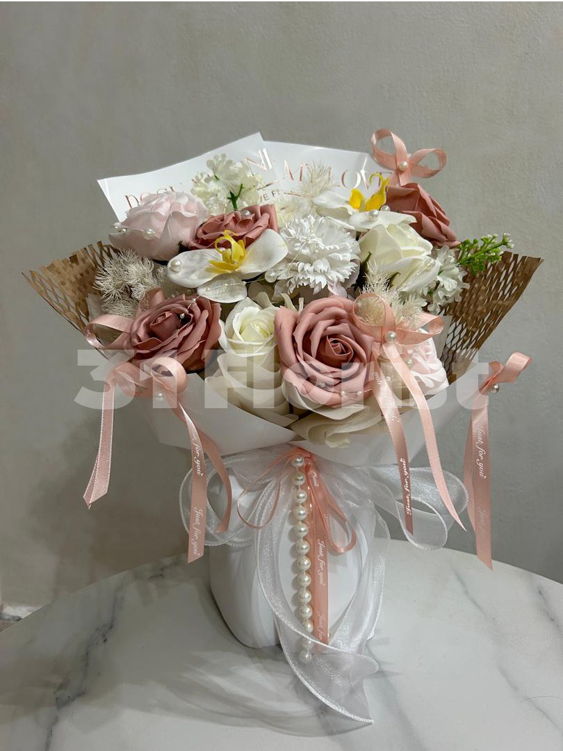 白色系香皂花花束